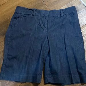 Ann Taylor curvy size 6 navy/denim look